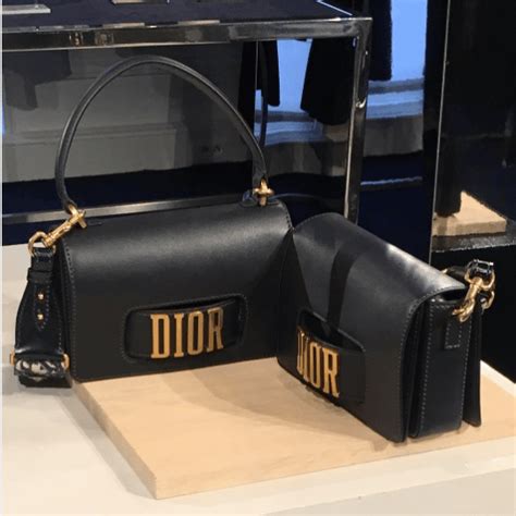 Dior Dio(r)evolution Flap Bag Reference Guide .